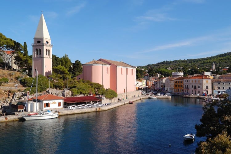 The village of Veli Losinj